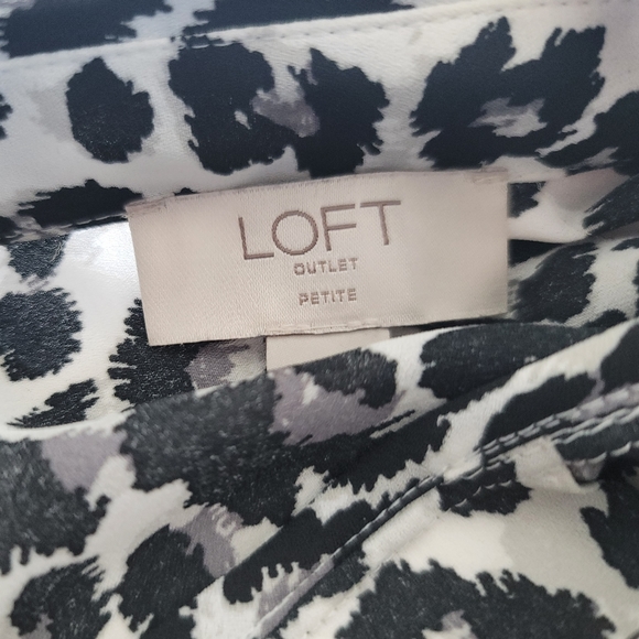 LOFT button down animal print blouse - Picture 7 of 7